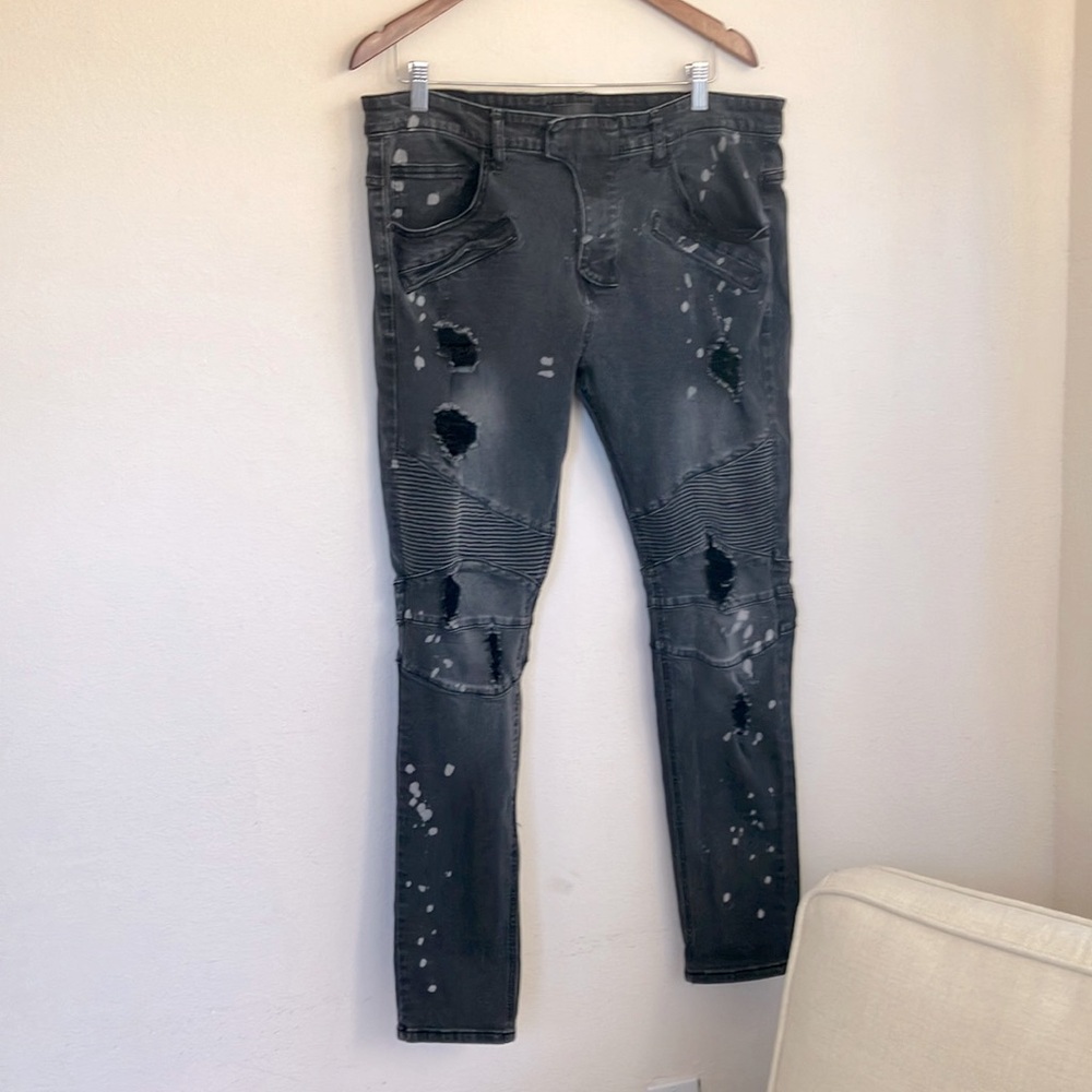 KDNK Skinny Jeans